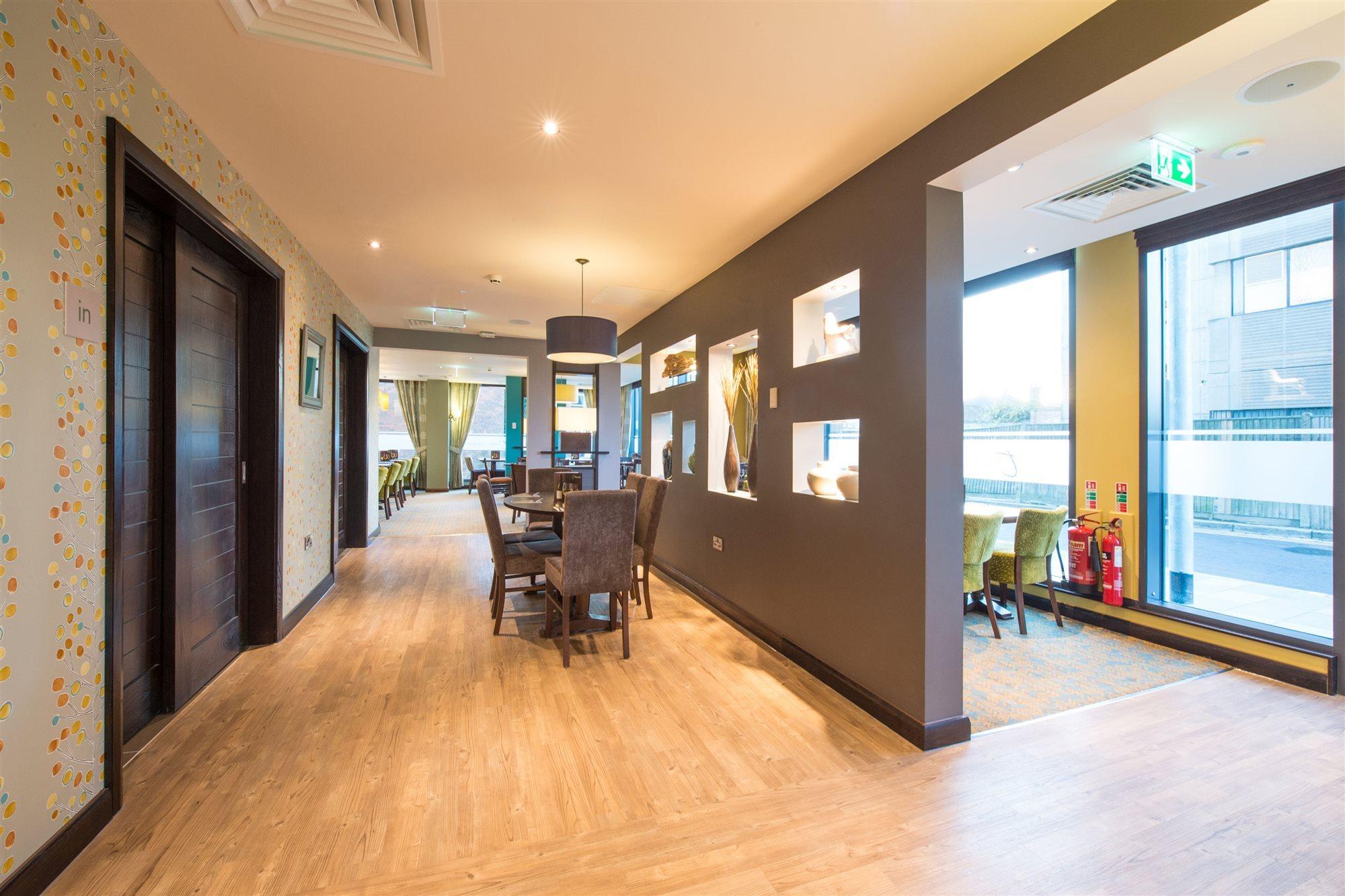 Premier Inn Maidenhead Town Centre Exteriör bild