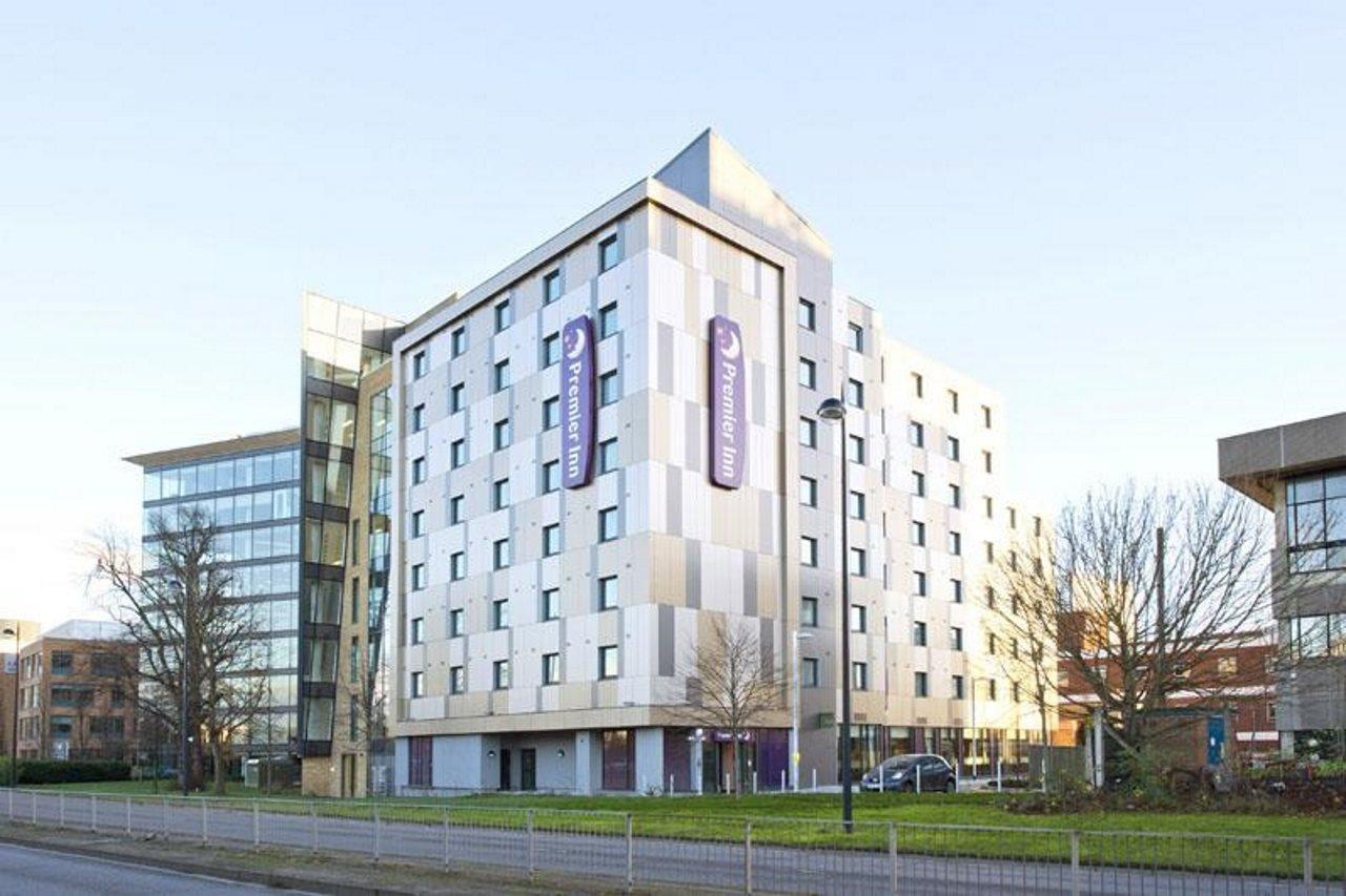 Premier Inn Maidenhead Town Centre Exteriör bild