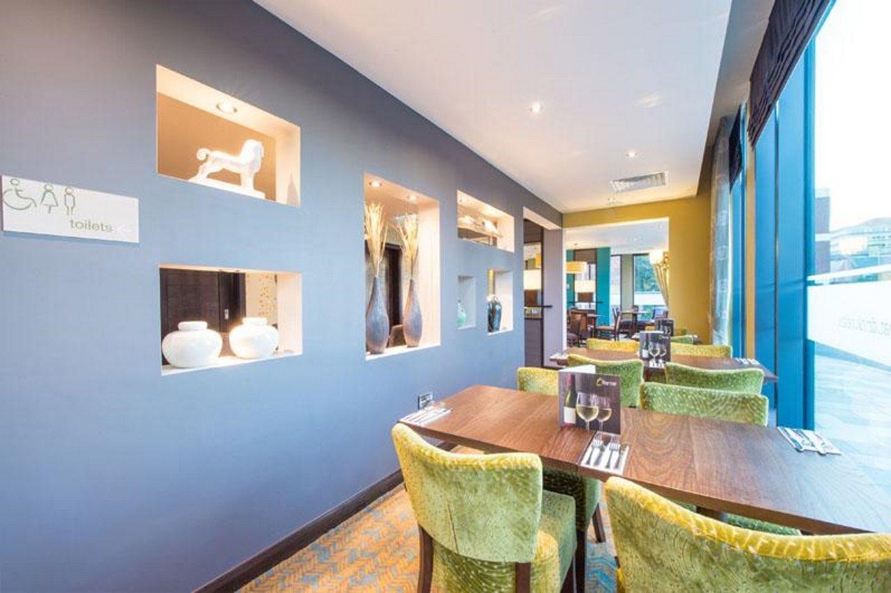 Premier Inn Maidenhead Town Centre Exteriör bild