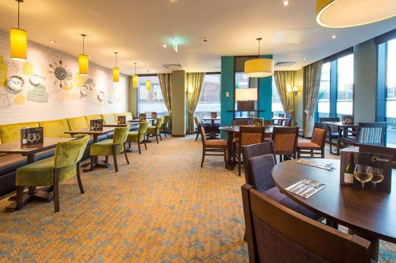 Premier Inn Maidenhead Town Centre Exteriör bild